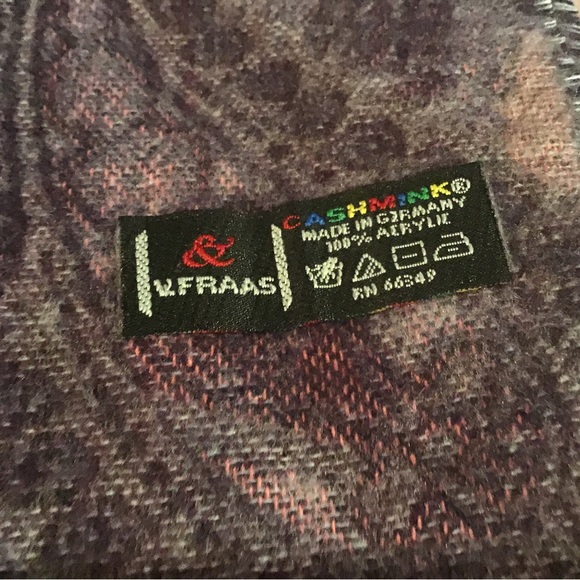⚜️[2/$38.00] ⚜️ V Fraas Paisley Scarf - Picture 10 of 10